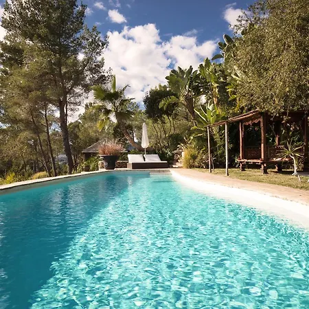 Sun Door - Amazing 6 Bedroom With Private Pool *
