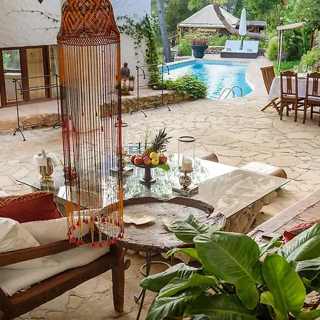 Villa Sun Door - Amazing 6 Bedroom With Private Pool